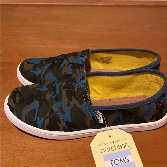 *BNWT* TOMS blue camo canvas - Picture 3 of 5